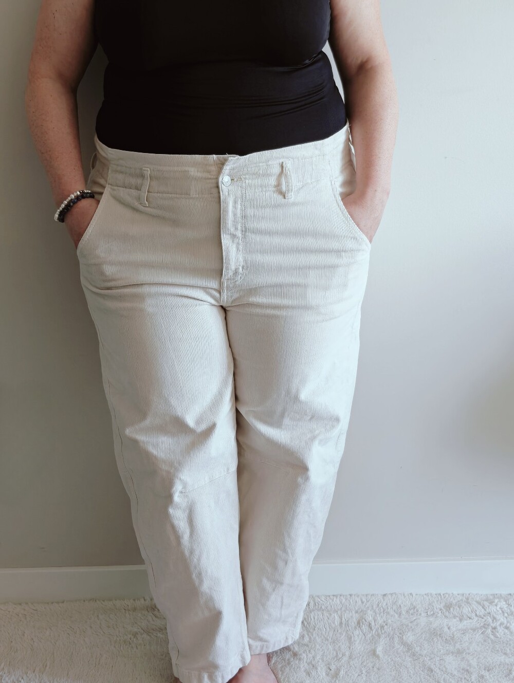 American Eagle Size 14 | Cream Corduroy Paperbag Barrel Leg Pants | High Waist